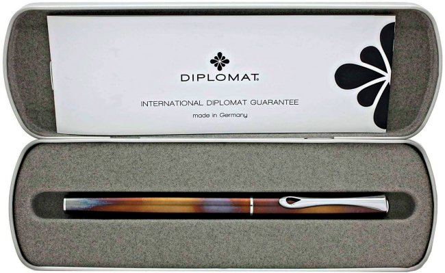 Ручка-роллер Diplomat Traveller Flame Ручка-роллер Diplomat Traveller Flame