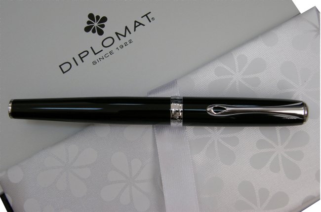 Перьевая ручка Diplomat Excellence A Plus Black Lacquer Перьевая ручка Diplomat Excellence A Plus Black Lacquer