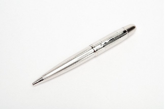 Шариковая ручка Le Lumiere Diamond Graduated Platinum ST Шариковая ручка Le Lumiere Diamond Graduated Platinum ST