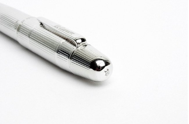Шариковая ручка Le Lumiere Diamond Graduated Platinum ST Шариковая ручка Le Lumiere Diamond Graduated Platinum ST