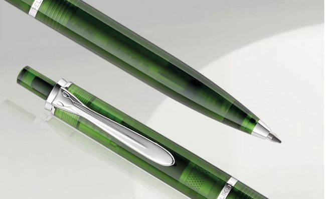 Ручка шариковая Pelikan Elegance Classic K205 SE Olivine, подарочная коробка Ручка шариковая Pelikan Elegance Classic K205 SE Olivine, подарочная коробка