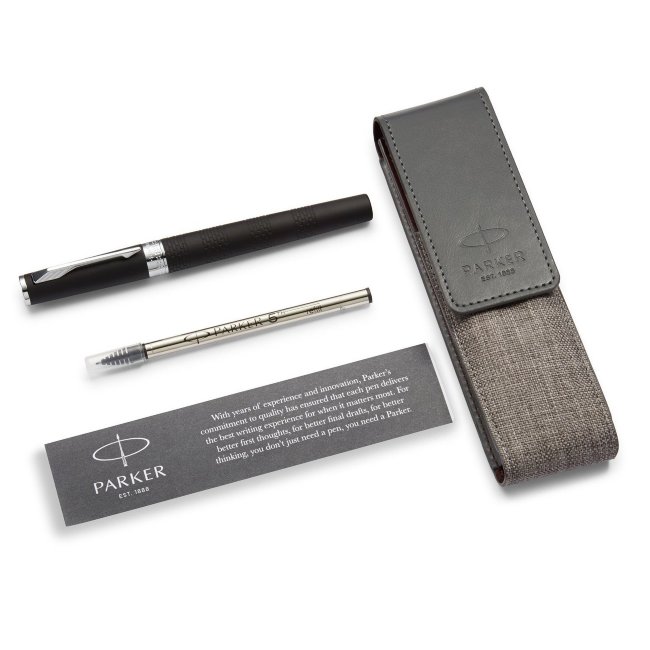 Подарочный набор: ручка 5й пишущий узел Parker Ingenuity L Black Rubber CT F + чехол для ручки Подарочный набор: ручка 5й пишущий узел Parker Ingenuity L Black Rubber CT F + чехол для ручки