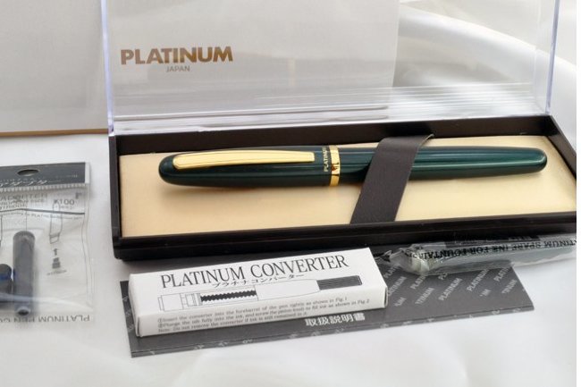 Ручка перьевая Platinum «Balance» зеленая