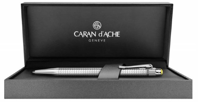 Шариковая ручка Caran d`Ache Ecridor Match Point Шариковая ручка Caran d`Ache Ecridor Match Point