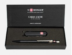 Набор: ручка шариковая Caran d`Ache и карманный нож Wenger, черный
