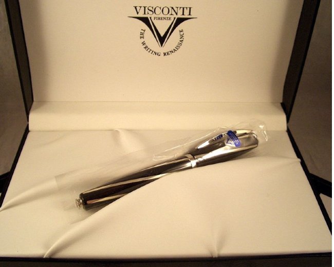 Ручка перьевая Visconti Divina Black Medium
