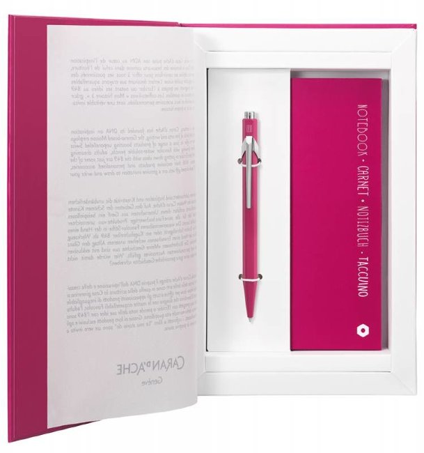 Шариковая ручка Caran d`Ache 849 Christmass 2016 Purplish Red Шариковая ручка Caran d`Ache 849 Christmass 2016 Purplish Red