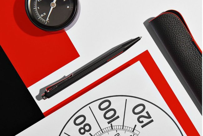 Набор Cross: Ручка шариковая Cross Click Crimson + красный чехол для ручки в подарочной коробке Набор Cross: Ручка шариковая Cross Click Crimson + красный чехол для ручки в подарочной коробке