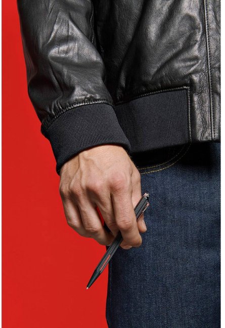 Набор Cross: Ручка шариковая Cross Click Crimson + красный чехол для ручки в подарочной коробке Набор Cross: Ручка шариковая Cross Click Crimson + красный чехол для ручки в подарочной коробке