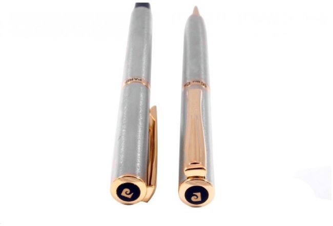 Набор: ручка шариковая и роллер Pierre Cardin Pen and Pen, серебристый Набор: ручка шариковая и роллер Pierre Cardin Pen and Pen, серебристый