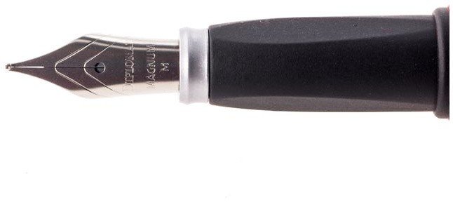 Перьевая ручка Diplomat Magnum Soft Touch Black