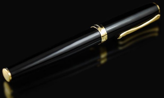 Ручка-роллер Diplomat Excellence A2 Black Lacquer Gold Ручка-роллер Diplomat Excellence A2 Black Lacquer Gold