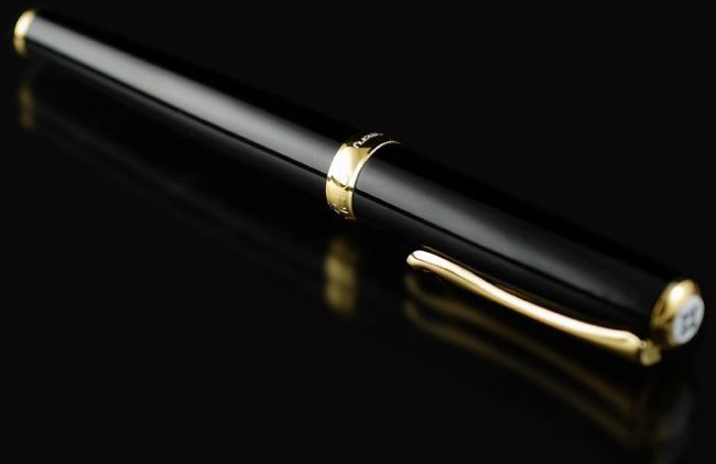 Ручка-роллер Diplomat Excellence A2 Black Lacquer Gold Ручка-роллер Diplomat Excellence A2 Black Lacquer Gold