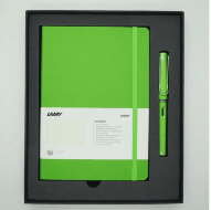 Комплект: Ручка перьевая Lamy Safari Зеленый, Записная книжка, мягкий переплет, А5, зеленый