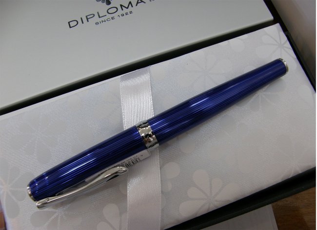 Ручка-роллер Diplomat Excellence A2 Skyline Blue