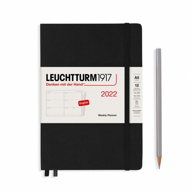 Блокнот-еженедельник Leuchtturm на 18 месяцев А5 (2022 год), твердая обложка, черный Блокнот-еженедельник Leuchtturm на 18 месяцев А5 (2022 год), твердая обложка, черный