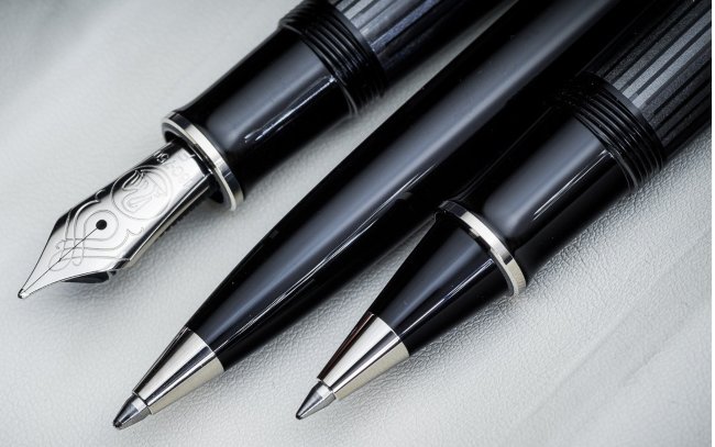 Ручка шариковая Pelikan Souveraen Stresemann K 805 антрацитовый , подарочная коробка Ручка шариковая Pelikan Souveraen Stresemann K 805 антрацитовый , подарочная коробка