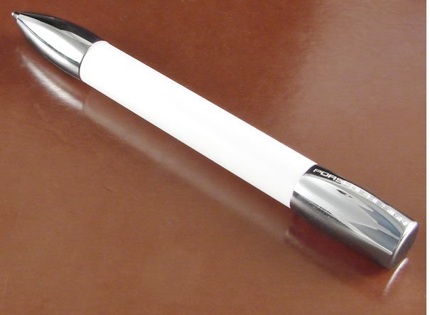 Шариковая ручка Porsche Design P`3140 White Шариковая ручка Porsche Design P`3140 White