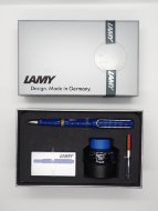 Комплект: Ручка перьевая Lamy Safari синий, синий картридж, чернила, конвертер