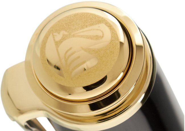 Перьевая ручка Pelikan Souveran M 800, Black GT, перо EF Перьевая ручка Pelikan Souveran M 800, Black GT, перо EF