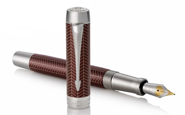 Перьевая ручка Parker Duofold Prestige Centennial F307, Burgundy Chevron CT Перьевая ручка Parker Duofold Prestige Centennial F307, Burgundy Chevron CT