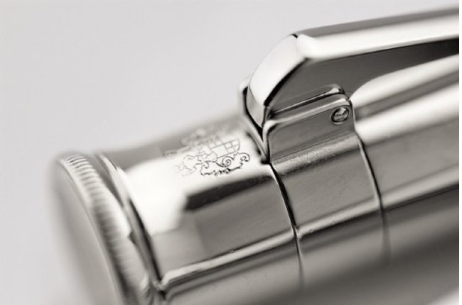 Перьевая ручка Graf von Faber-Castell Guillloche Black Перьевая ручка Graf von Faber-Castell Guillloche Black