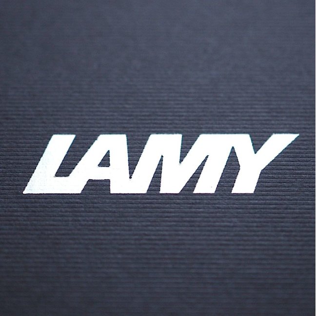 Комплект: Ручка перьевая Lamy Safari Розовый, Записная книжка, мягкий переплет, А6, розовый Комплект: Ручка перьевая Lamy Safari Розовый, Записная книжка, мягкий переплет, А6, розовый