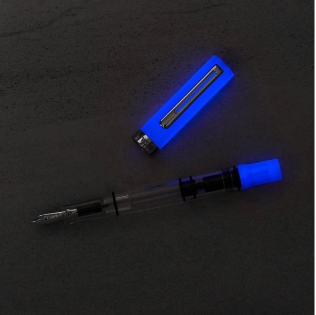 Ручка перьевая TWSBI ECO Glow фиолетовый Ручка перьевая TWSBI ECO Glow фиолетовый
