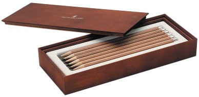 Набор: 12 карандашей в деревянной коробке Graf von Faber-Castell, коричневый