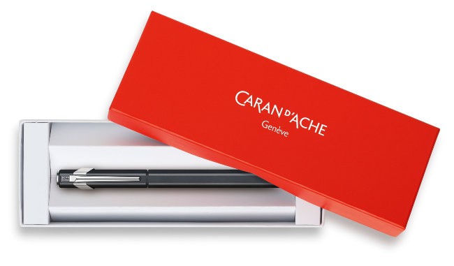 Перьевая ручка Caran d'Ache Office 849 Classic Navy Blue Перьевая ручка Caran d'Ache Office 849 Classic Navy Blue