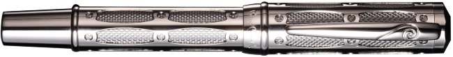 Перьевая ручка Pierre Cardin The One, пушечная сталь Перьевая ручка Pierre Cardin The One, пушечная сталь