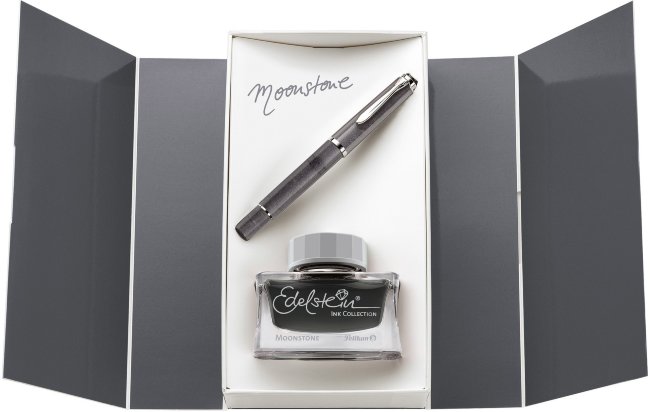Подарочный набор: перьевая ручка Pelikan Elegance Classic M205 Moonstone SE 2020 перо F + чернила Edelstein Moonstone Подарочный набор: перьевая ручка Pelikan Elegance Classic M205 Moonstone SE 2020 перо F + чернила Edelstein Moonstone