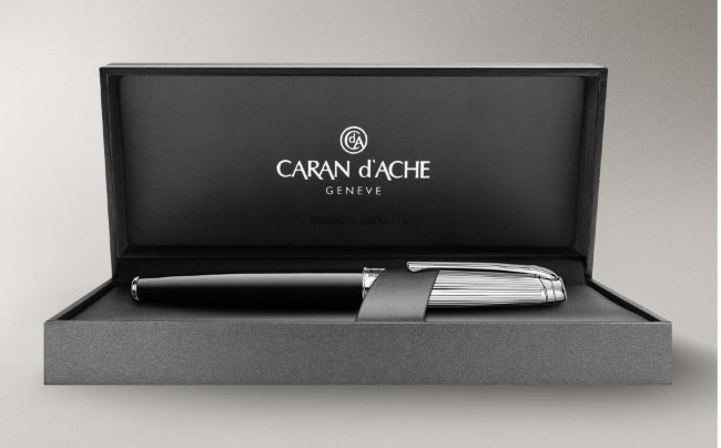 Перьевая ручка Caran d`Ache Leman, Bicolor Black SP Перьевая ручка Caran d`Ache Leman, Bicolor Black SP