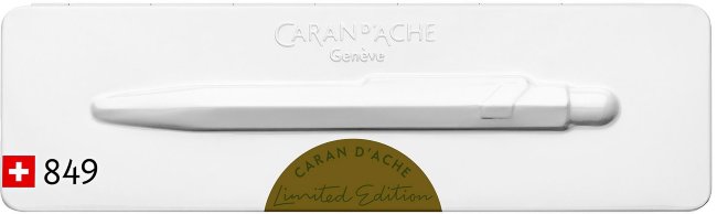 Шариковая ручка Caran d'Ache Office 849 Claim Your Style 3 Moss Green Шариковая ручка Caran d'Ache Office 849 Claim Your Style 3 Moss Green