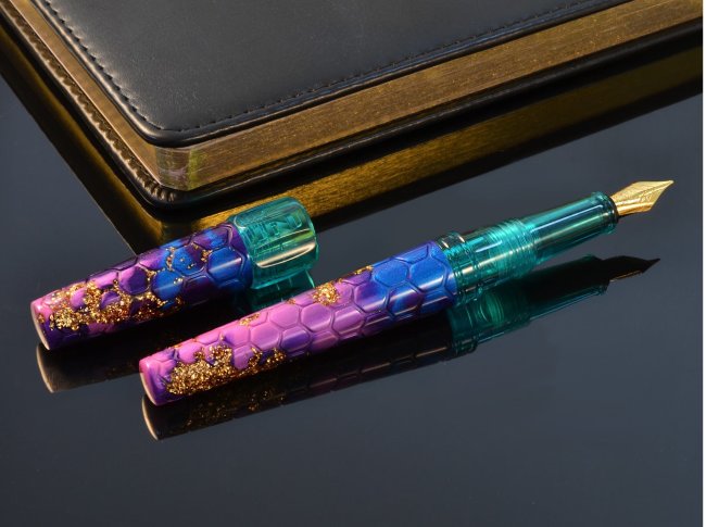 Перьевая ручка BENU HEXAGON-D Перьевая ручка BENU HEXAGON-D