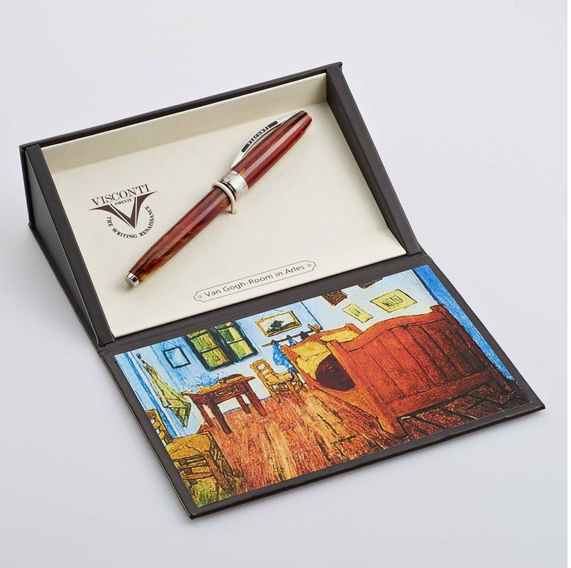 Run your own business. Канцелярия для школы. Pen room. Pen room. Спальня для мальчика в серо белом цвете с карьиной панды на стене фото.