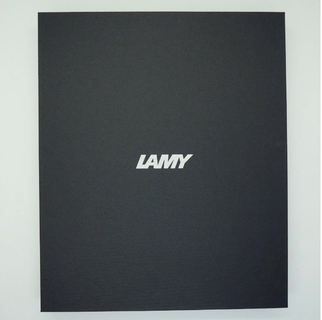 Комплект: Ручка-роллер Lamy Safari Розовый, Записная книжка, мягкий переплет, А6, розовый Комплект: Ручка-роллер Lamy Safari Розовый, Записная книжка, мягкий переплет, А6, розовый