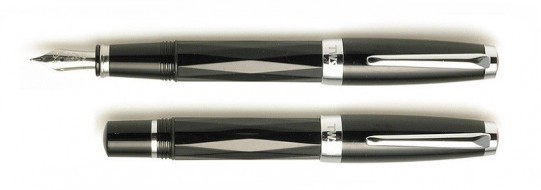 Ручка перьевая TWSBI Diamond Mini черный