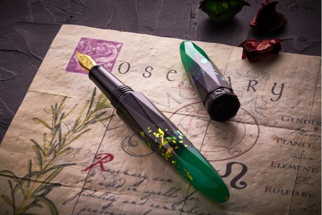 Перьевая ручка BENU Briolette Luminous Jade Перьевая ручка BENU Briolette Luminous Jade