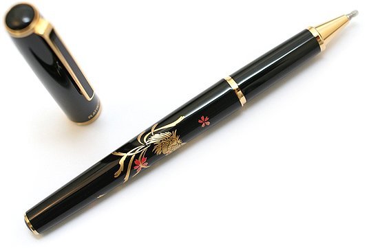 Ручка-роллер Platinum Makie, роспись «Мифологическая птица Хоо» Ручка-роллер Platinum Makie, роспись «Мифологическая птица Хоо»