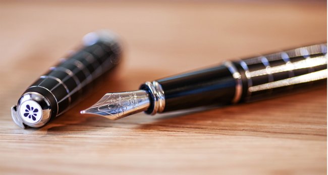 Перьевая ручка Diplomat Excellence A Plus Rhomb Guilloche Lapis Black Перьевая ручка Diplomat Excellence A Plus Rhomb Guilloche Lapis Black