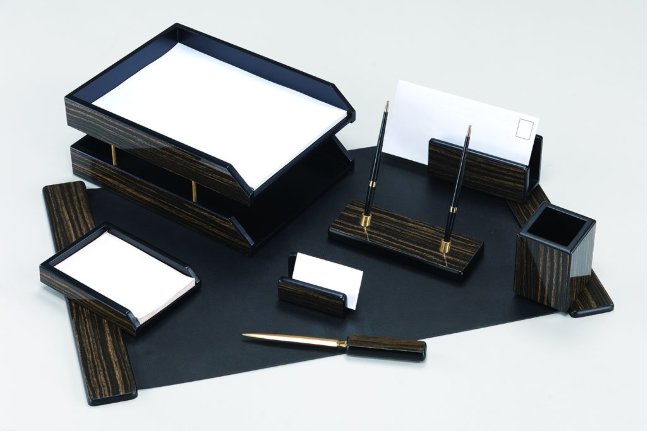 Настольный набор Good Sunrise, 8 предметов, черное дерево Настольный набор Good Sunrise, 8 предметов, черное дерево