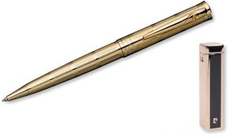 Набор Pierre Cardin шариковая ручка Avantage позолота и пьезо зажигалка черный лак, позолота