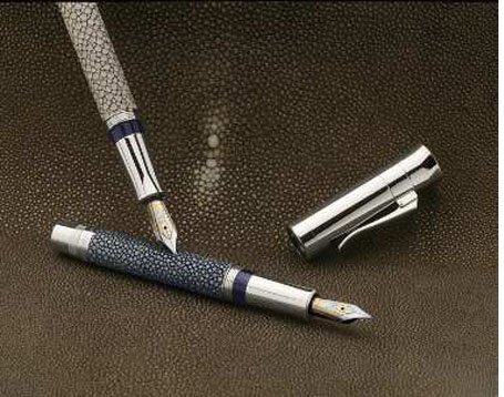Перьевая ручка Graf von Faber-Castell Pen of the Year 2005, Olive