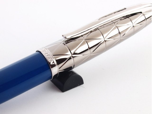 Шариковая ручка Waterman Carene Deluxe Contemporary Blue Obsession & Gunmetal ST Шариковая ручка Waterman Carene Deluxe Contemporary Blue Obsession & Gunmetal ST