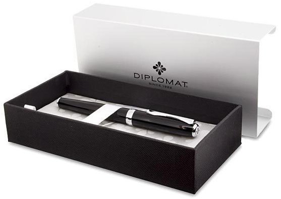 Перьевая ручка Diplomat Excellence A, Black Lacquer F Перьевая ручка Diplomat Excellence A, Black Lacquer F