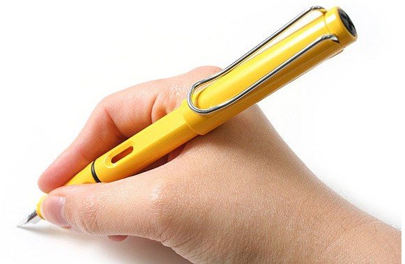 Перьевая ручка Lamy safari, желтый Перьевая ручка Lamy safari, желтый