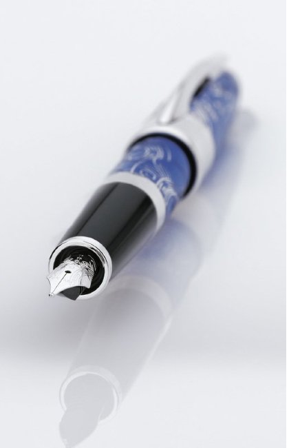 Перьевая ручка Cross Apogee Snake Year 2013 (Special Edition), Blue Laquer Перьевая ручка Cross Apogee Snake Year 2013 (Special Edition), Blue Laquer