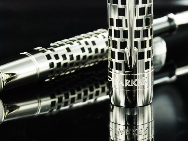 Перьевая ручка Parker Duofold Senior 125th Anniversary Limited Edition F100 Перьевая ручка Parker Duofold Senior 125th Anniversary Limited Edition F100