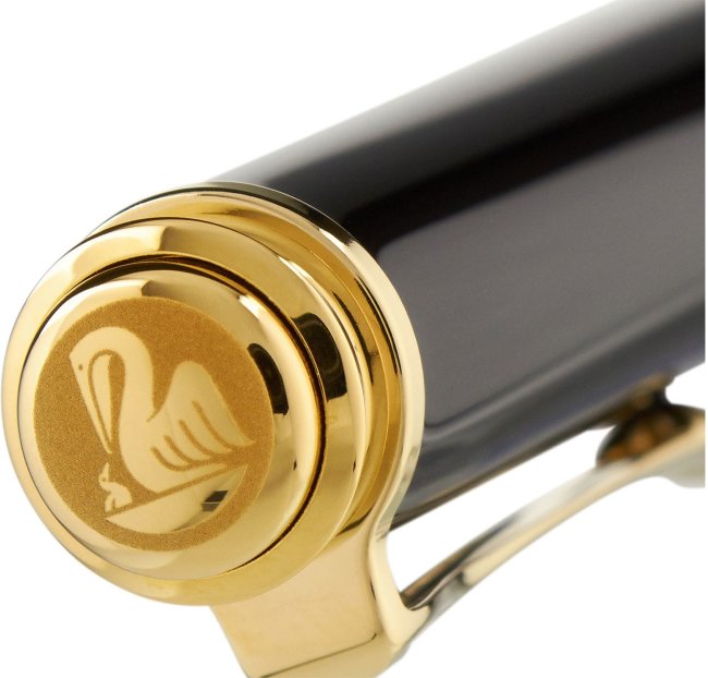 Перьевая ручка Pelikan Souveraen M 400, черный, подарочная коробка Перьевая ручка Pelikan Souveraen M 400, черный, подарочная коробка